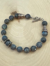 Load image into Gallery viewer, Faceted Labradorite And Silver Gemstone Beaded Bracelet