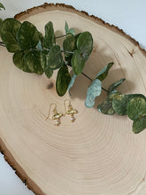 Load image into Gallery viewer, Baroque pearl and gold dangle earrings