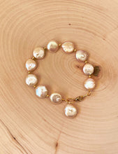 Load image into Gallery viewer, Sand Dollar Genuine Pearl Clasp Bracelet