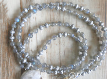 Load image into Gallery viewer, Labradorite And Crystal Gemstone Beaded Bracelet