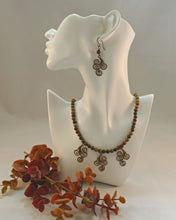 Load image into Gallery viewer, Vintage Dangle Ear Rings With Beautiful Jasper Beads