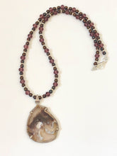 Load image into Gallery viewer, Geode Gemstone Beaded Necklace