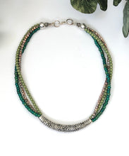 Load image into Gallery viewer, Multi-strand beaded choker necklace