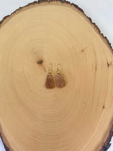 Load image into Gallery viewer, Peach Moonstone and Gold Dangle Earrings
