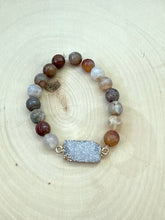 Load image into Gallery viewer, Druzy and Agate Stretch Bracelet
