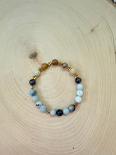 Load image into Gallery viewer, Blue Agate And Gold Flower Beaded Bracelet
