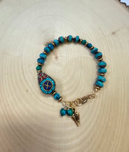 Load image into Gallery viewer, A Tibetan Style Inlaid Bead and Turquoise Clasp Bracelet
