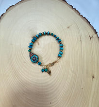 Load image into Gallery viewer, A Tibetan Style Inlaid Bead and Turquoise Clasp Bracelet
