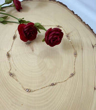 Load image into Gallery viewer, Beaded Moonstone Crystal And Gold Chain Choker Necklace
