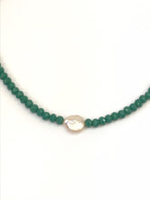 Load image into Gallery viewer, Sand Dollar Pearl Choker Necklace With Emerald Green Beads
